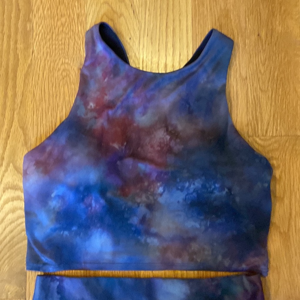 Athleta supernova salutation capri II set- crop top support bra psychedelic M - Picture 3 of 7